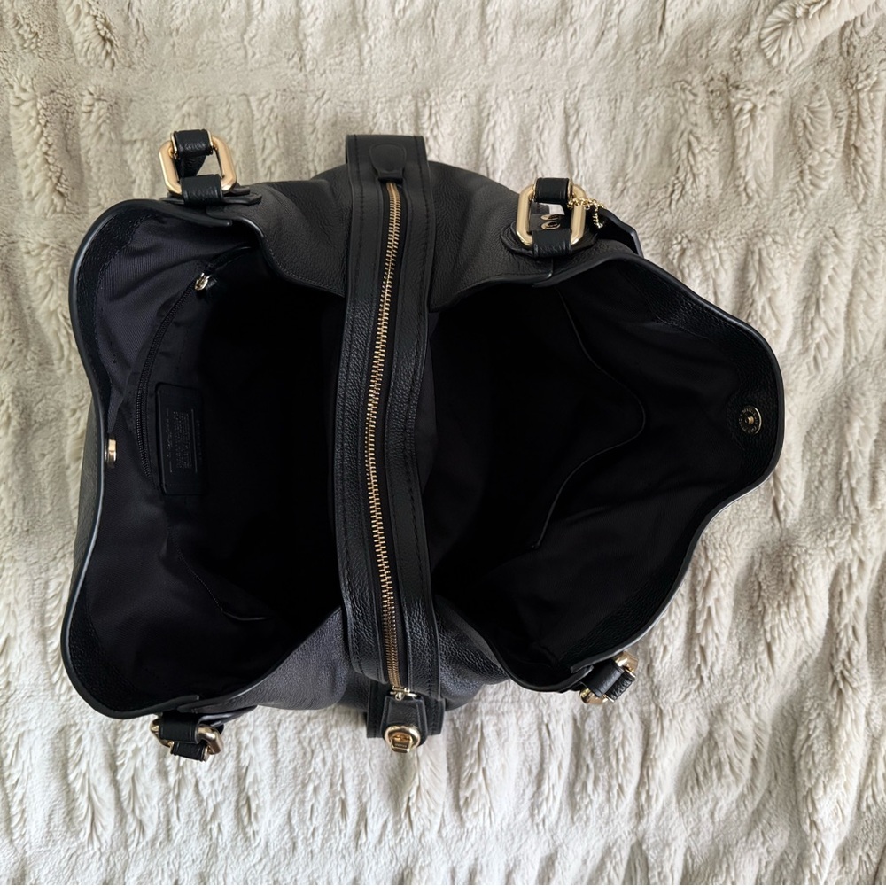 Coach Black Leather Shoulder Bag with Gold Accents - Picture 3 of 9